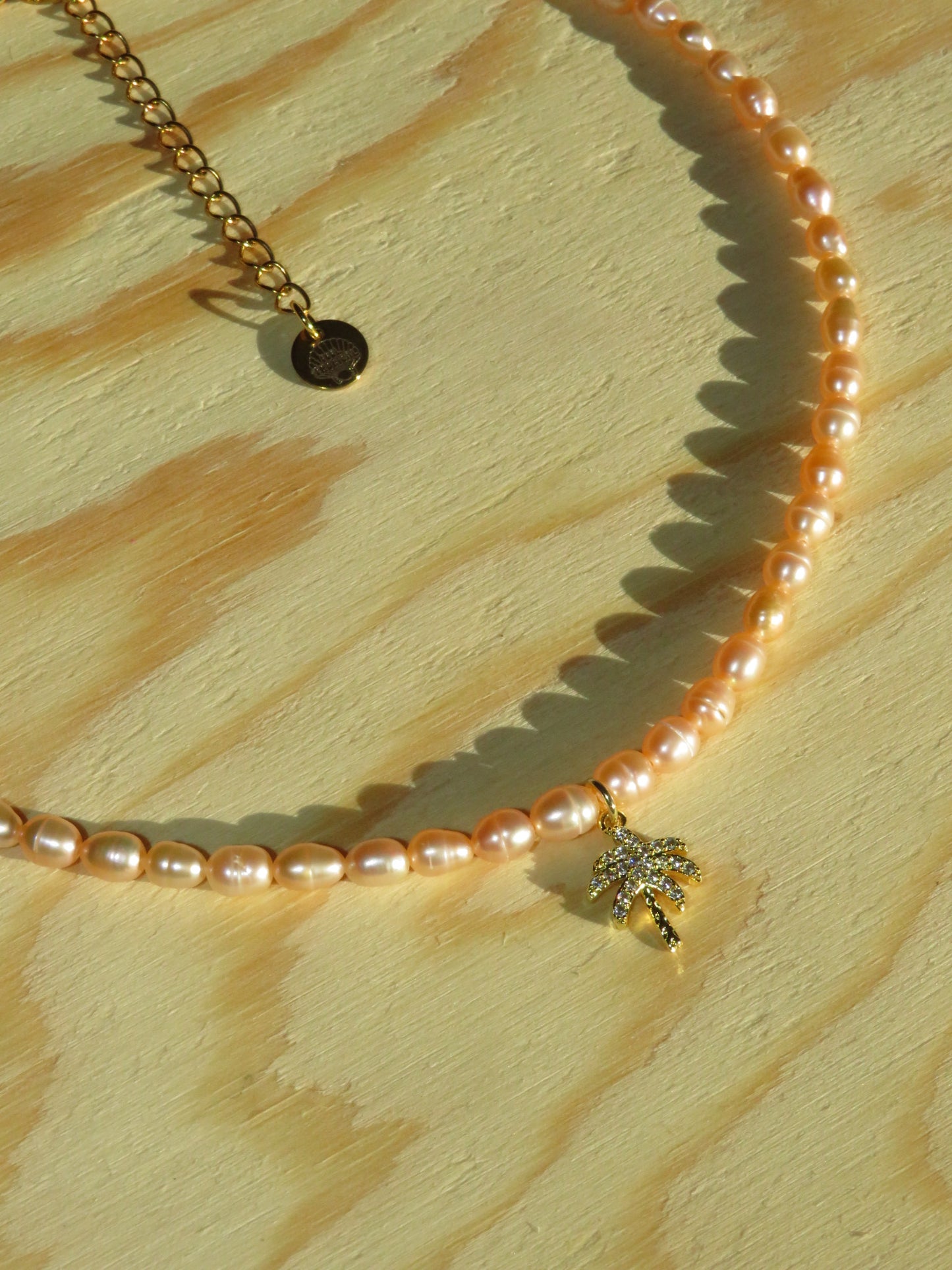 COLLAR PEACH PALM